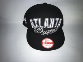 Gorra New Era Cap 9FIFTY SNAPBACK ATLANTA BRAVES negra logo blanco