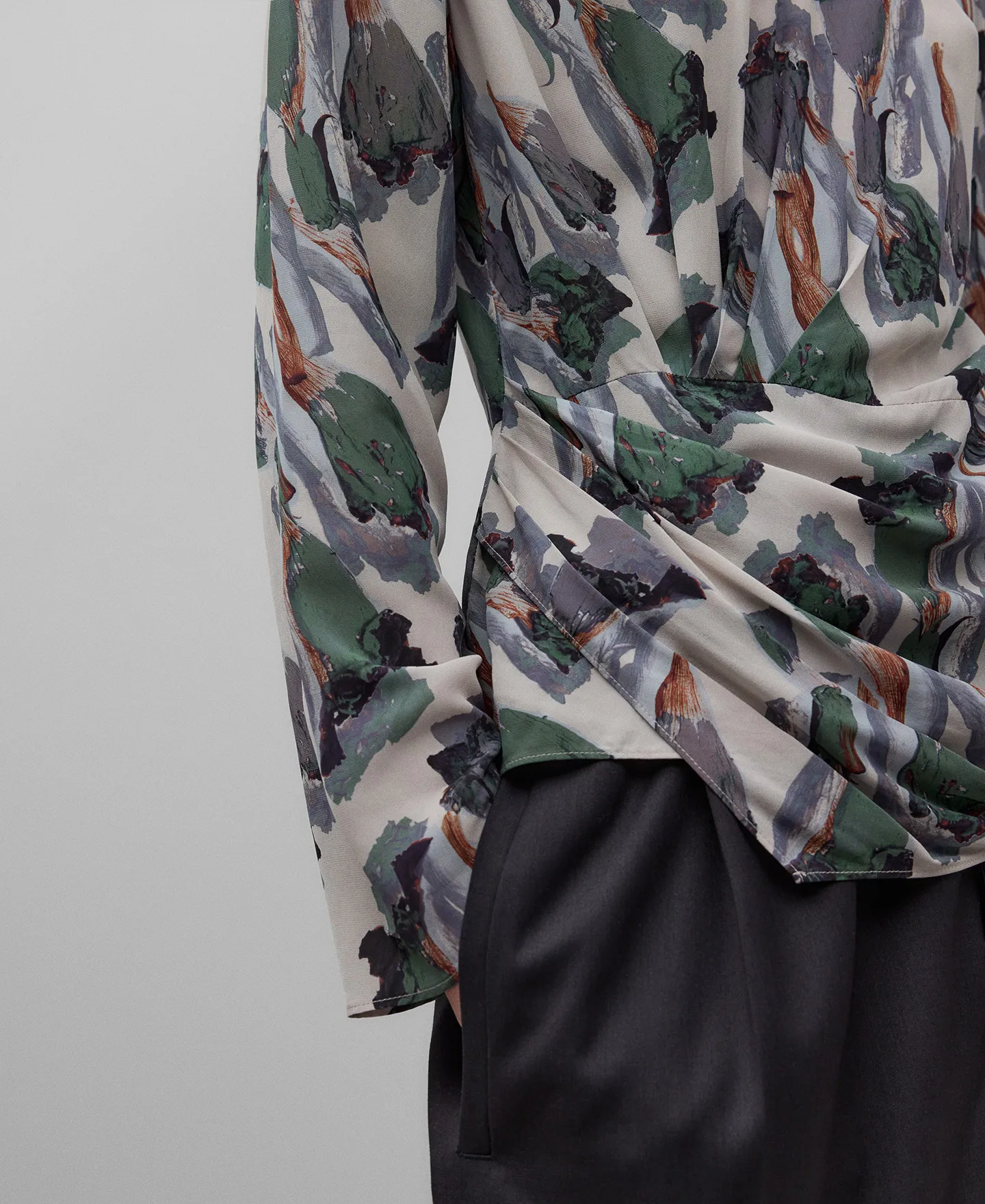 Printed top with draped waist woman